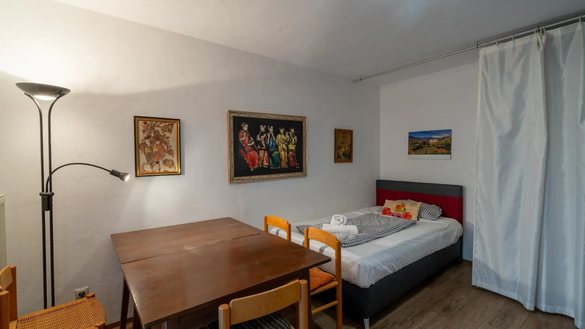 Apartment Familienappartement Mit Balkon Salzburg